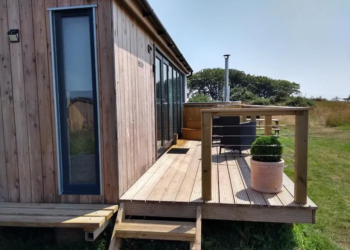 Cleeves Cabins Arran Luxury Lodge With Hot Tub