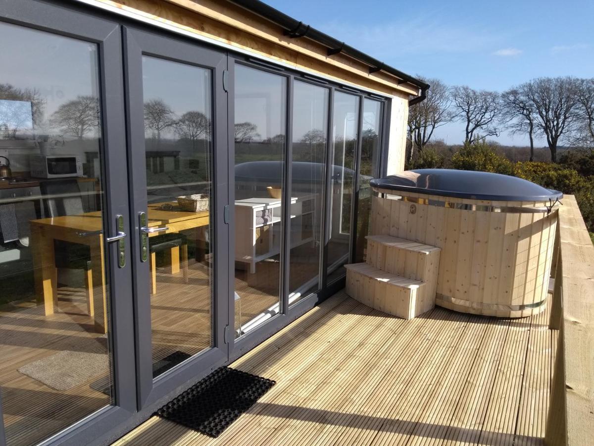 Cleeves Arran Luxury With Hot Tub Dalry (North Ayrshire)