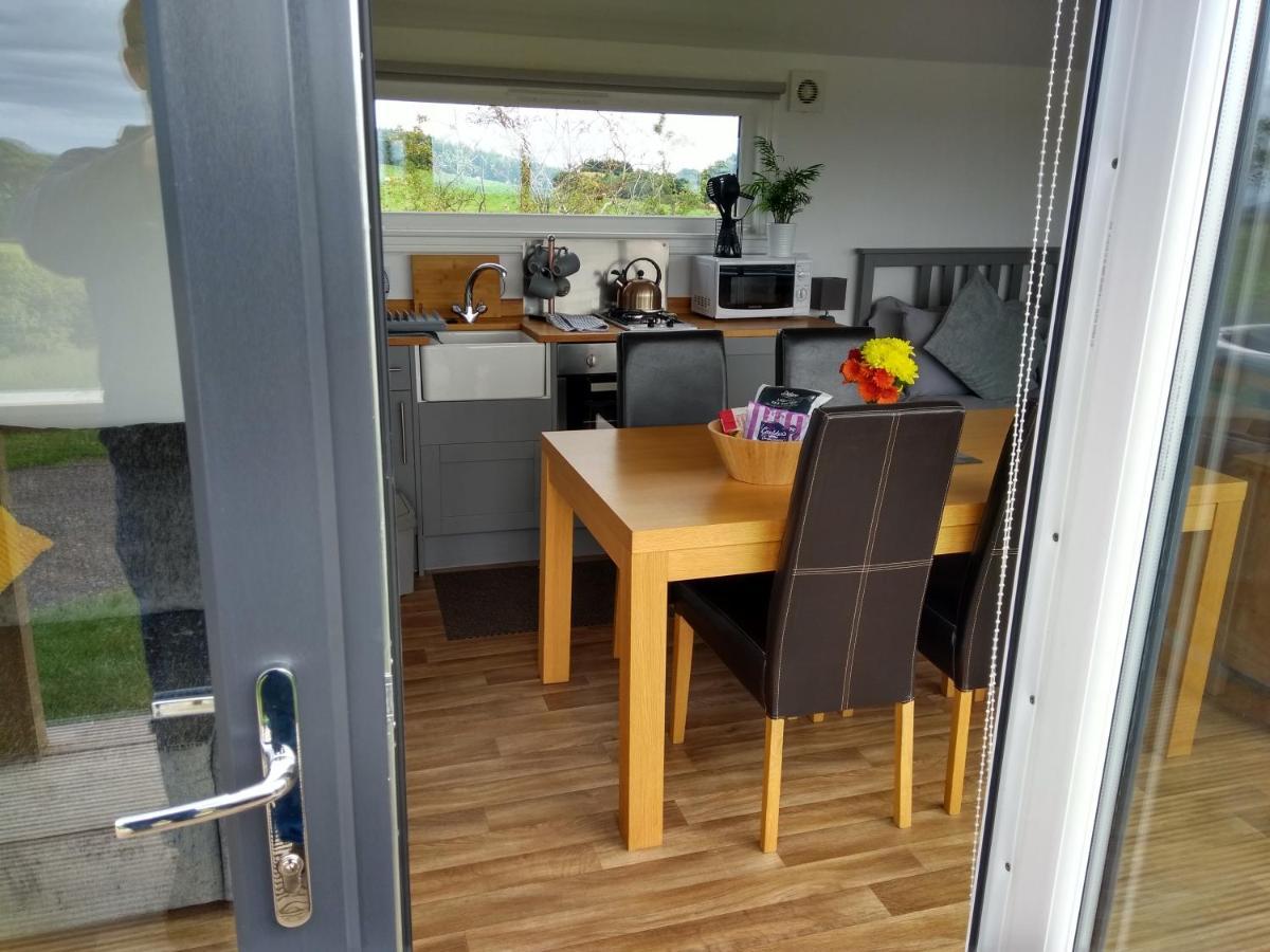 Cleeves Arran Luxury With Hot Tub Dalry (North Ayrshire)